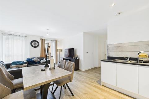 2 bedroom flat for sale, Rowland Road, London