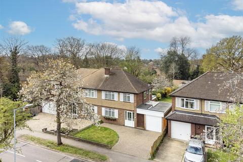 63 Barnfield Road, St Albans, AL4 9UD
