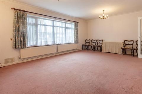 3 bedroom detached bungalow for sale, Higham View, North Weald,