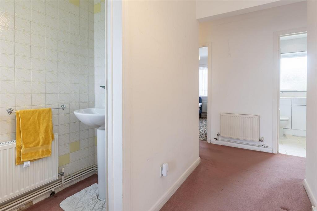 11 Higham View (1).jpg