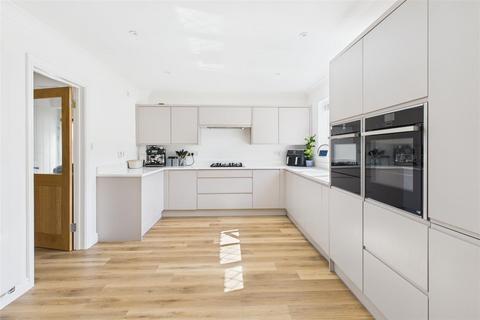4 bedroom detached house for sale, Kingsley Meade, Newquay TR8