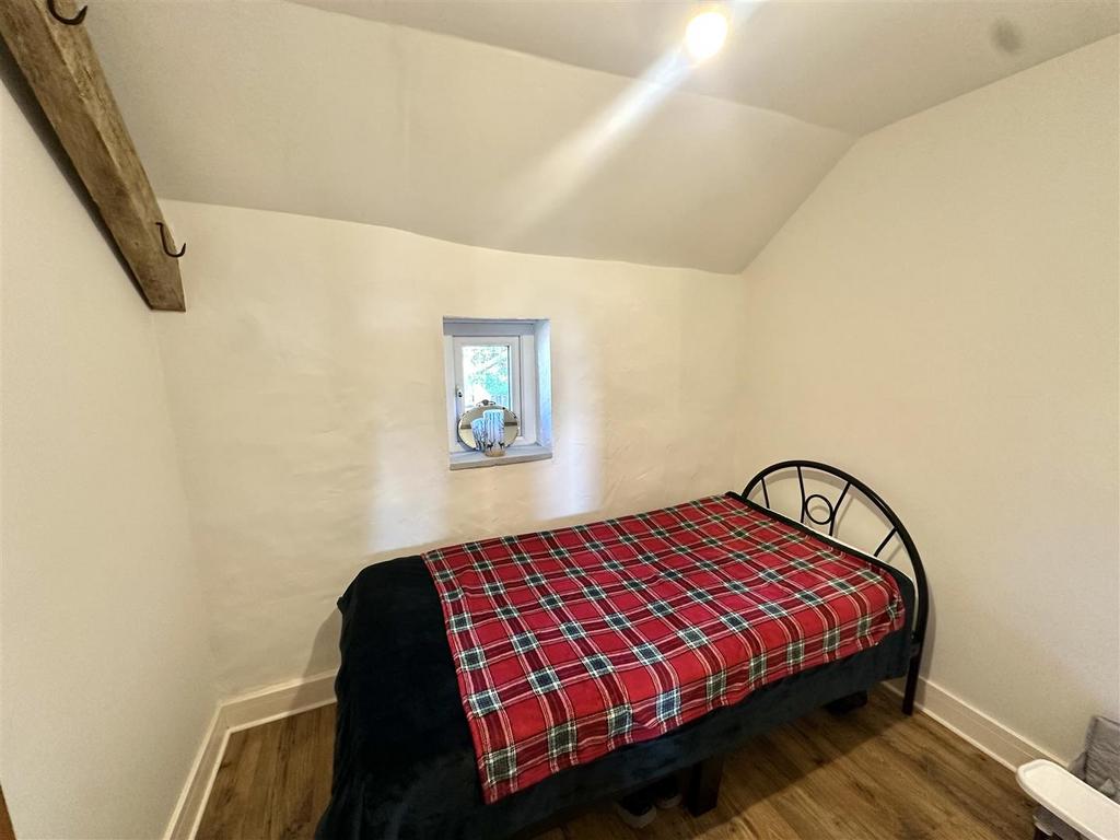 Rear Bedroom