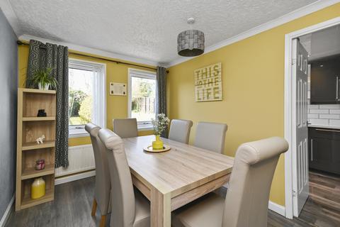 1 Laverock Drive, Penicuik, EH26 0JL