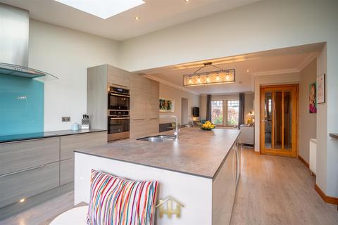 54 Orchard Way, Inchture, Perth, PH14 9QB