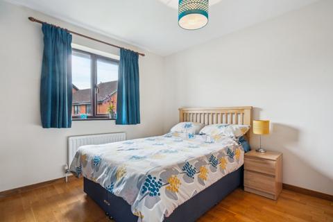 39 Alexander Close, Abingdon, OX14 1XA