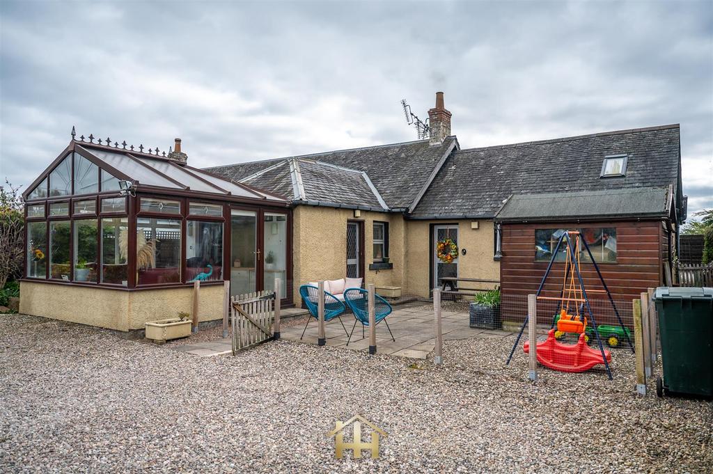 3 West Inchmichael Farm Cottage by Rait PH2 7 RS 09
