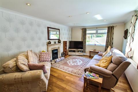 undefined, Pentrehedyn, Adpar, Newcastle Emlyn