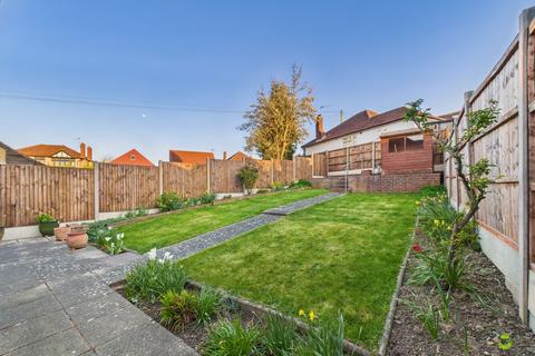 6 Swanbridge Road, Bexleyheath, DA7 5BP
