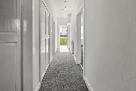 2 bedroom flat for sale, Whin Street, Clydebank, G81