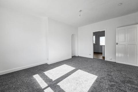 2 bedroom flat for sale, Whin Street, Clydebank, G81