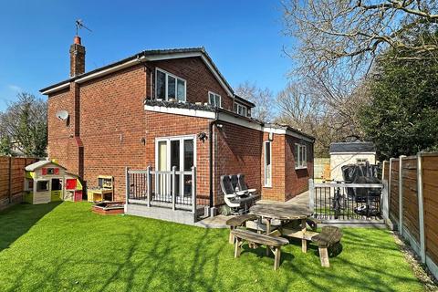 undefined, Kersal Drive, Timperley