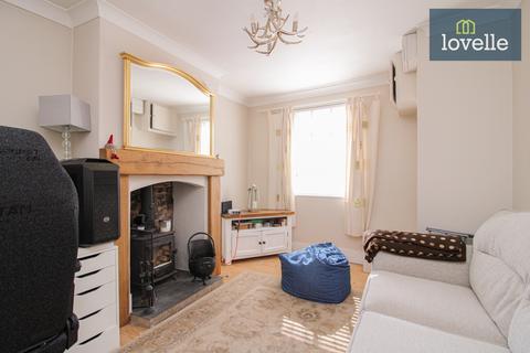 2 bedroom cottage for sale, Riby Road, Keelby DN41