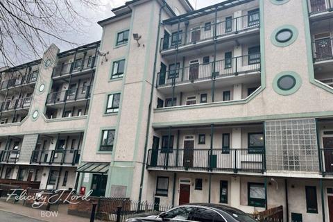 4 bedroom flat for sale, Wallwood Street, London