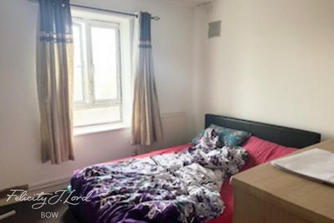 4 bedroom flat for sale, Wallwood Street, London