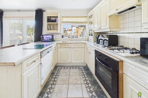 62 Oldfield Road, Bexleyheath, DA7 4EA