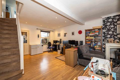 67 Whitfeld Road, Ashford, TN23 7TU