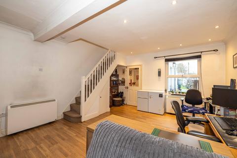 67 Whitfeld Road, Ashford, TN23 7TU