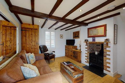 2 bedroom semi-detached house for sale, Church Square, Broadstairs, CT10