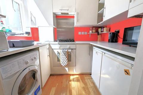 2 bedroom flat for sale, TWO BEDROOM FLAT  FOR SALE  NOTTING HILL GATE  W11