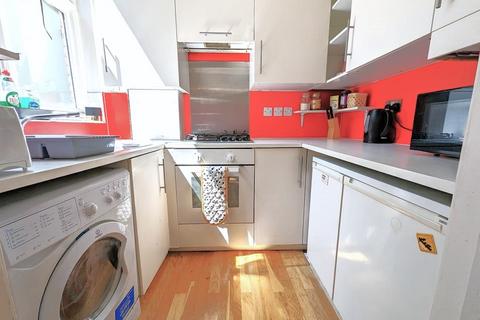 2 bedroom flat for sale, Stunning Two Bedroom Flat for Sale in Notting Hill Gate, W11