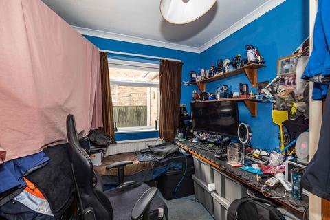 2 Byron Close, Canterbury, CT1 1XN
