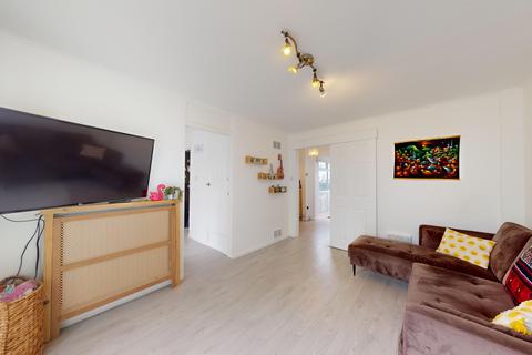 26 Copinger Close, Canterbury, CT2 7DJ
