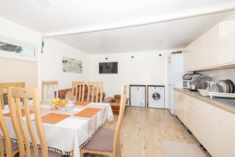 137 Cornwallis Avenue, Aylesham, Canterbury, CT3 3HH