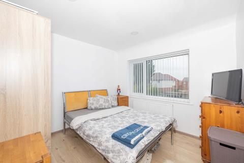 137 Cornwallis Avenue, Aylesham, Canterbury, CT3 3HH