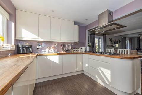 4 bedroom detached house for sale, Mill Road, Wingham, Canterbury, CT3