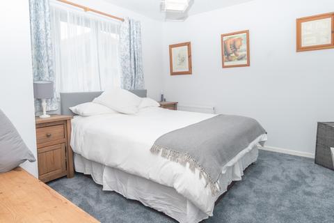 3 Beamont Close, Manston, Ramsgate, CT12 5LZ