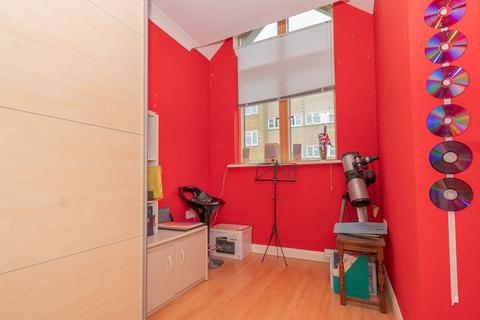 3 Apsley Court, Ramsgate, CT11 8HD