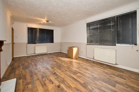 13 Brecon Square, Newington, Ramsgate, CT12 6NS