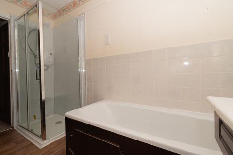 11 Greenhill Gardens, Minster, Ramsgate, CT12 4EP