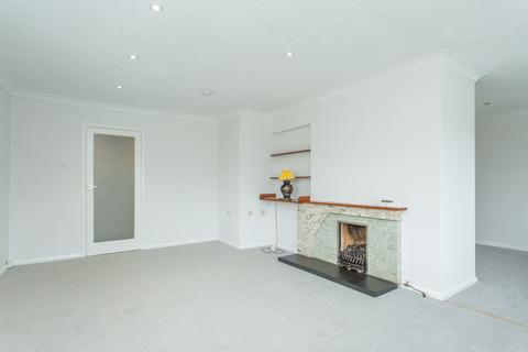 10 Oakwood Drive, Whitstable, CT5 1NY