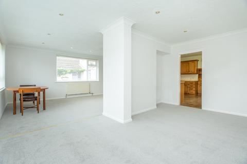 10 Oakwood Drive, Whitstable, CT5 1NY