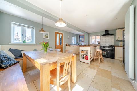 8 High Path, Easebourne, Midhurst, GU29 9BD