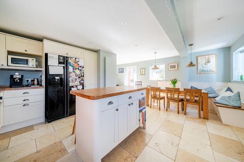 8 High Path, Easebourne, Midhurst, GU29 9BD