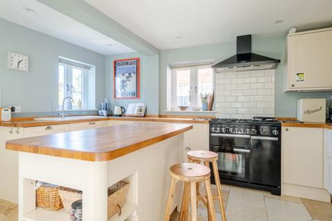 8 High Path, Easebourne, Midhurst, GU29 9BD