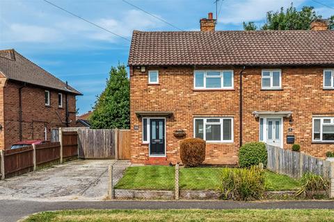 84 Ockleys Mead, Godstone, RH9 8BA