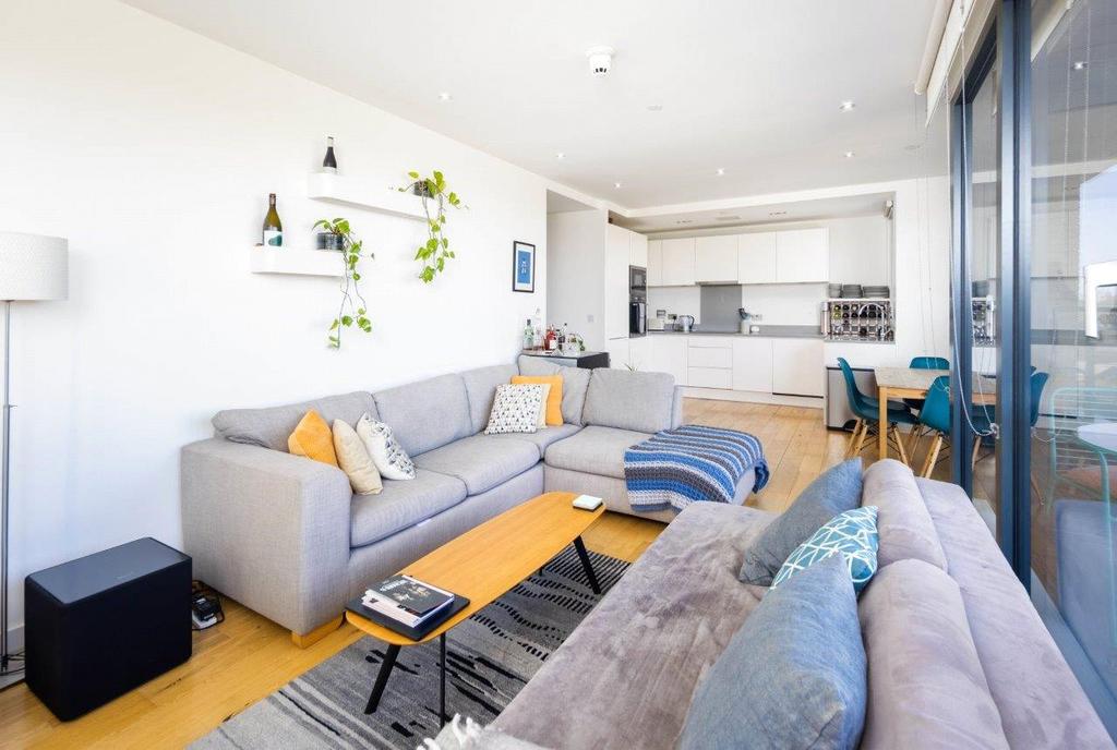Living Room/Kitchen