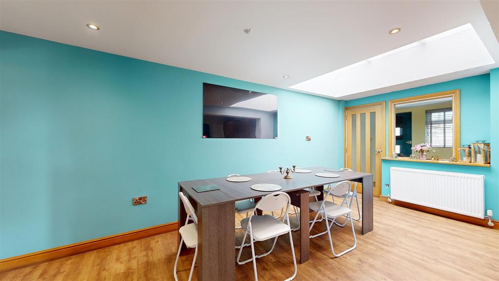 Kitchen/family/dining room
