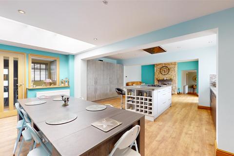 4 bedroom detached bungalow for sale, Warners Road, Milton Keynes MK17