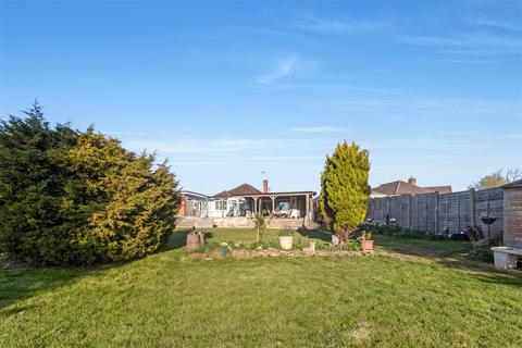 4 bedroom detached bungalow for sale, Warners Road, Milton Keynes MK17