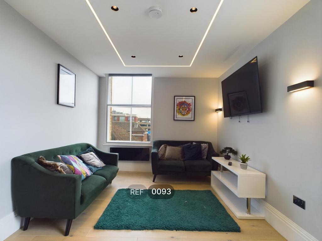 Kitchen &amp; Living area