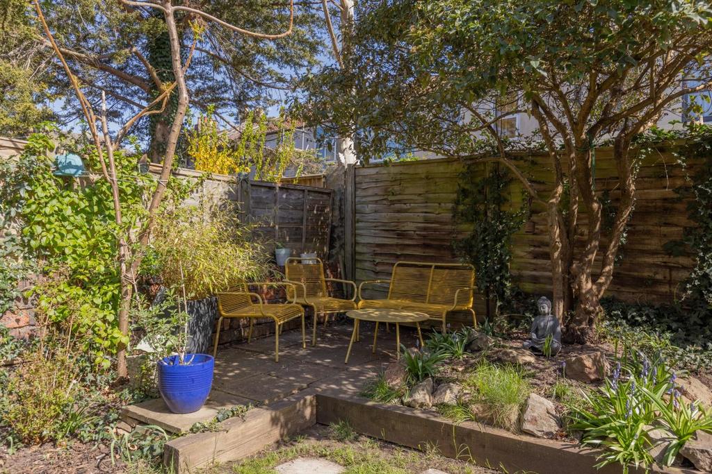12 Cowper Street-29.jpg