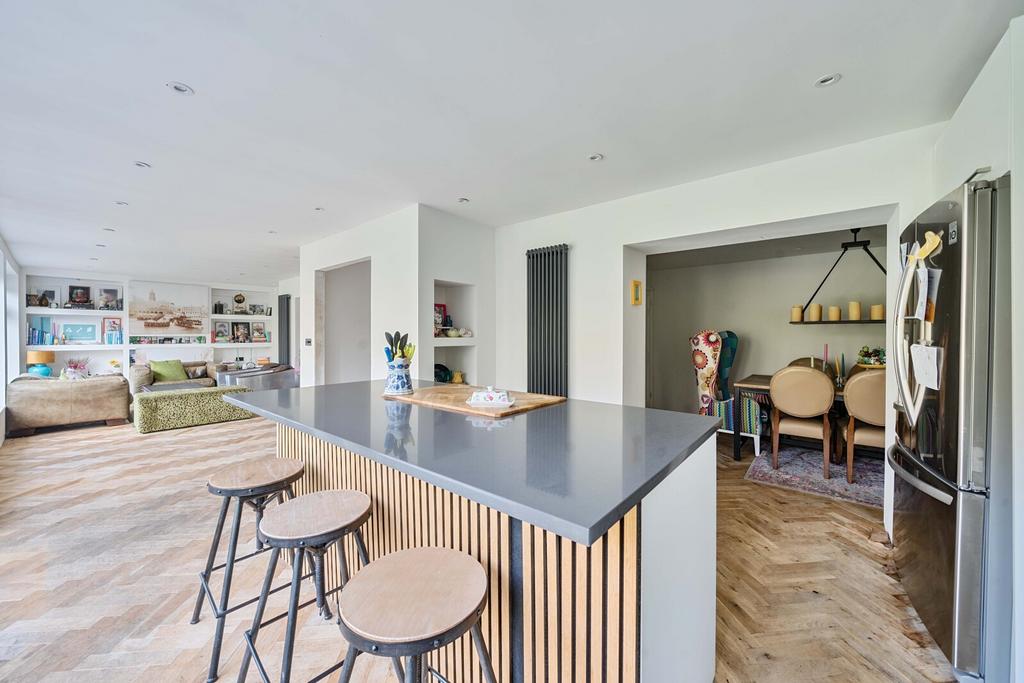 Kitchen/Breakfast Rm