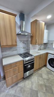 5 bedroom terraced house to rent, Heald Place, M14 5NJ