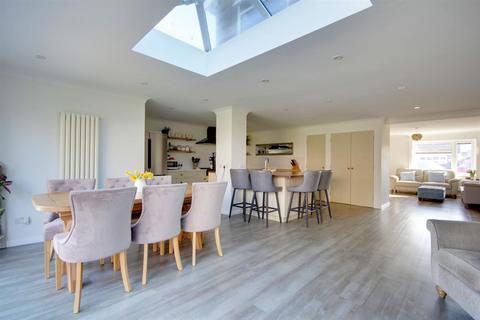 5 bedroom link detached house for sale, The Trundle, Somersham, Huntingdon