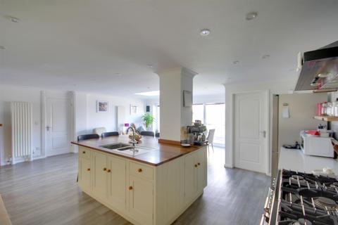 5 bedroom link detached house for sale, The Trundle, Somersham, Huntingdon