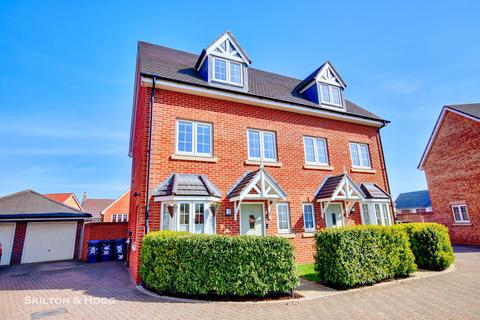 30 Cartmel Road, Daventry, NN11 2PP